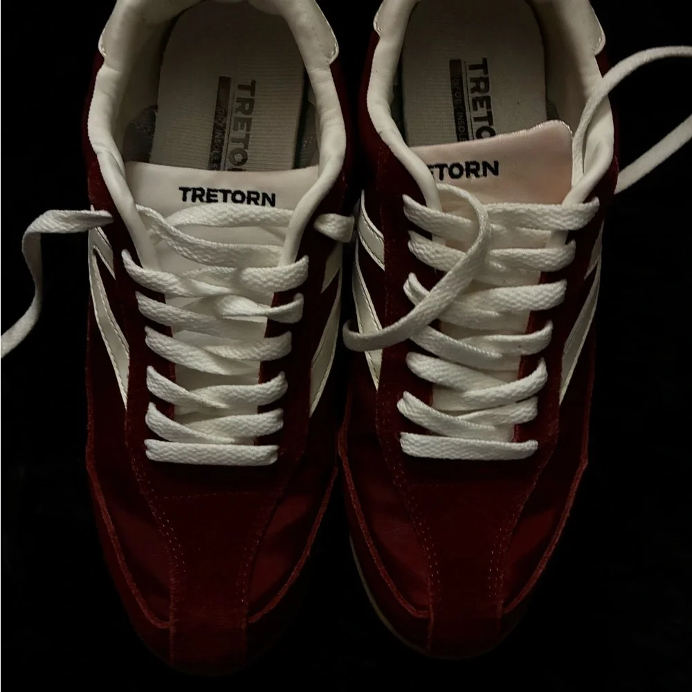 Tretorn Women’s Burgundy and White Low-Top Sneakers - Picture 2 of 6